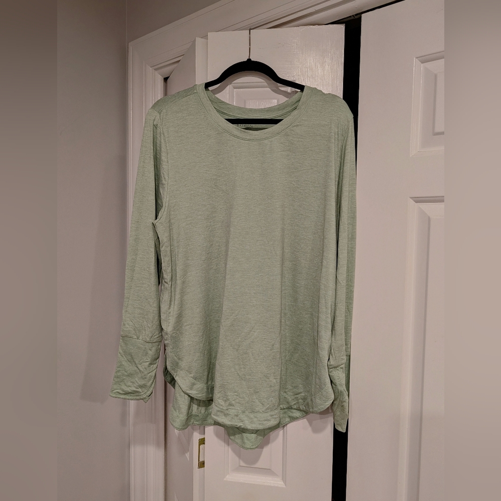 Women's Black Long Sleeve Top